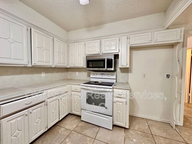 Building Photo - 9817 Grimsbey Ct