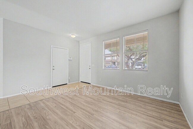 Building Photo - 45556 W Tucker Rd