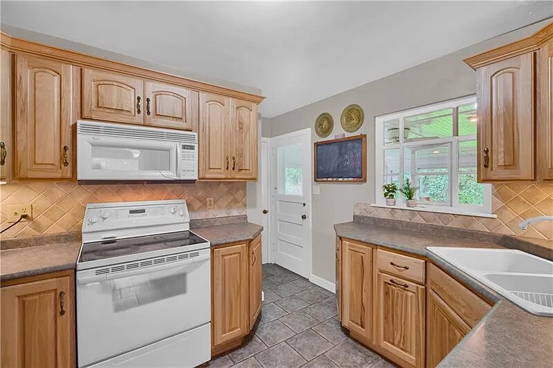 Building Photo - 514 Morewood Ave
