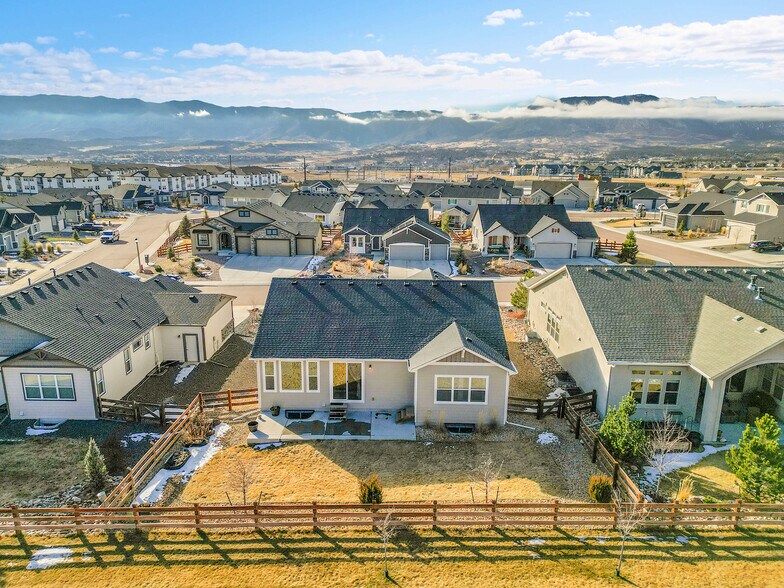 Building Photo - 16556 Hallmark Trl