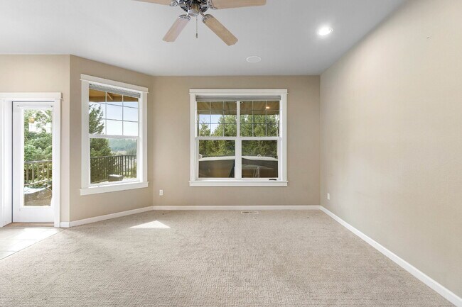 Building Photo - Beautiful, Spacious, Damascus Home with Incredible Views