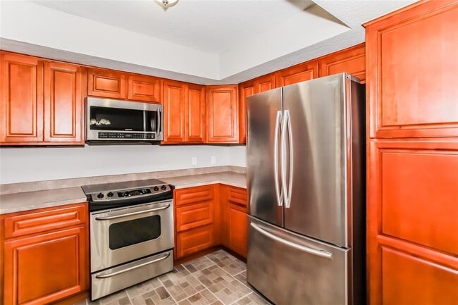 Building Photo - 2837 Green Canyon Dr