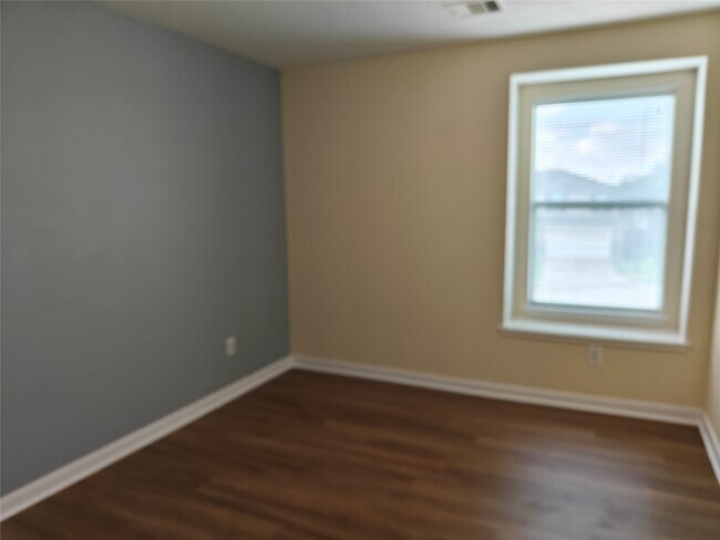 Building Photo - 7915 Moss Springs Ct