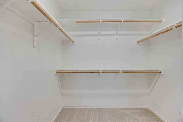 Building Photo - 2271 Fieldcrest Dr
