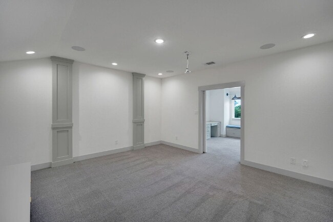 Building Photo - 140 Farish Ln