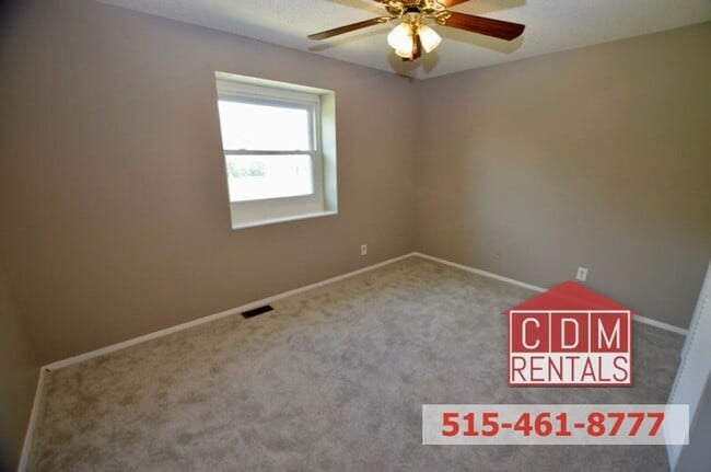 Building Photo - Great Home in Altoona!