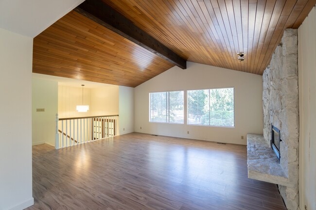 Building Photo - 16255 NE 165th St