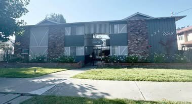 Building Photo - 634 W Sierra Madre Blvd