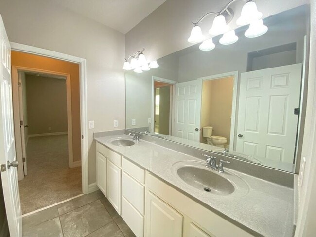 Building Photo - 8433 Corkfield Ave