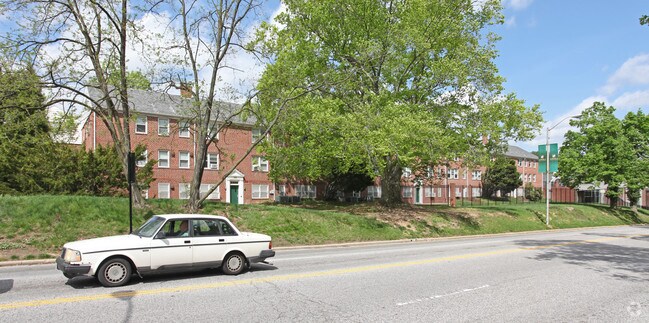 Primary Photo - 4500 N Charles st