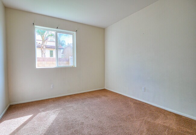 Building Photo - 34212 Woodmont