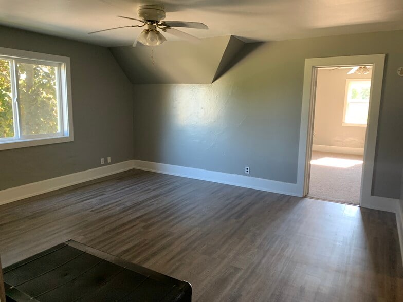 Living room - 1201 Steele St