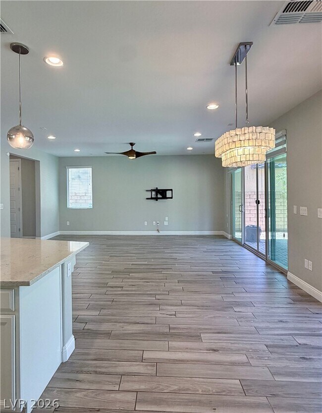 Building Photo - 67 Berneri Dr