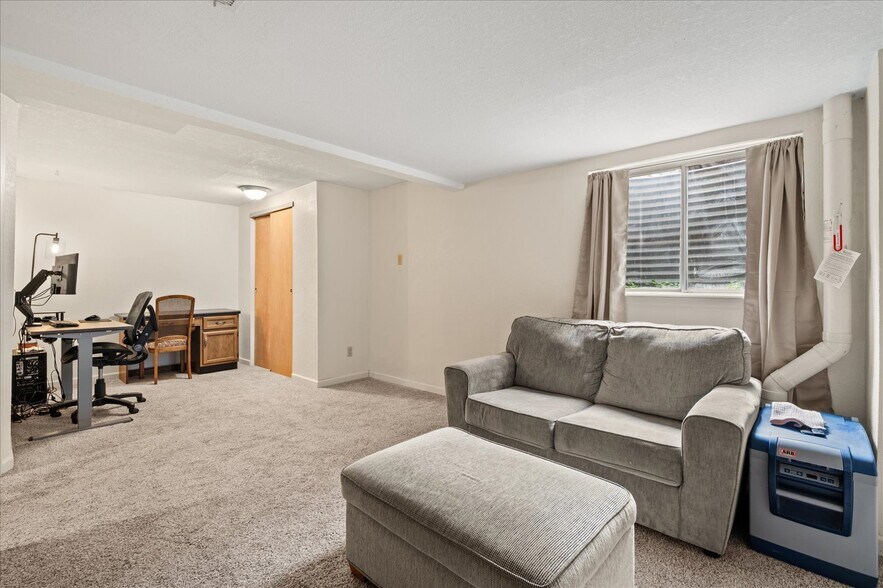 Building Photo - 3461 S Ammons St