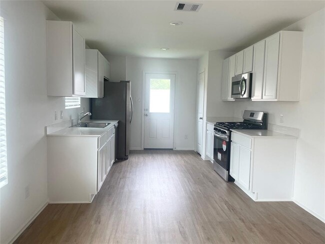 Building Photo - 21919 Scopeto Ln