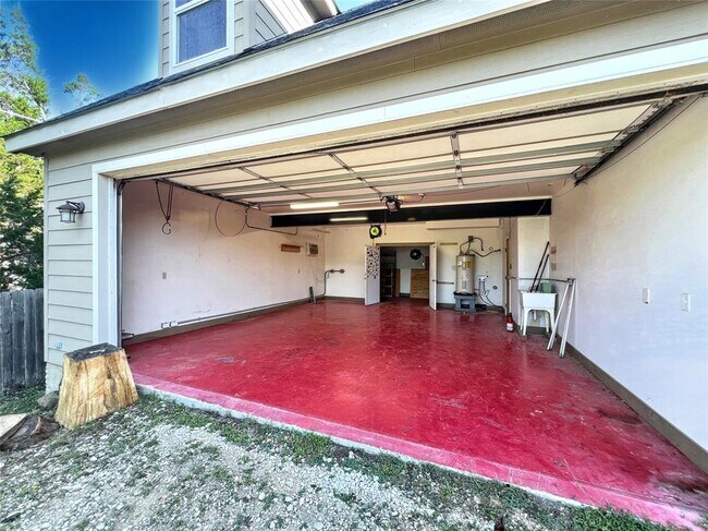 Building Photo - 8750 Scarlet Cir