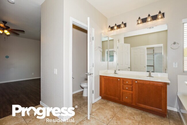 Building Photo - 4509 S St Claire