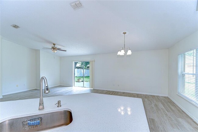 Building Photo - 18303 Elmhurst Ln