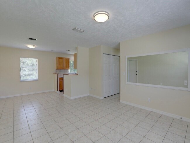 Building Photo - 279 Englar Dr