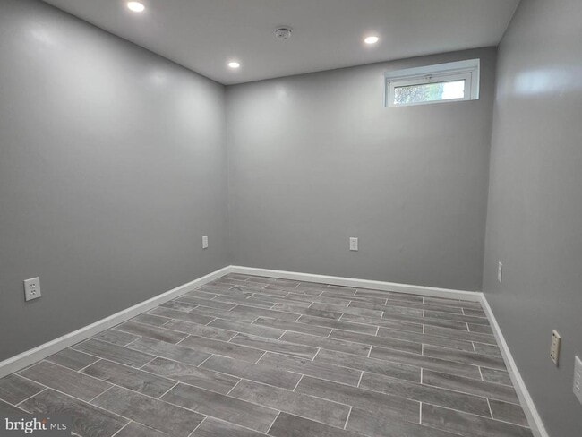 Building Photo - 28 Briar Ln