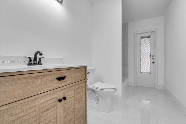 Building Photo - 7021 SW 107th St