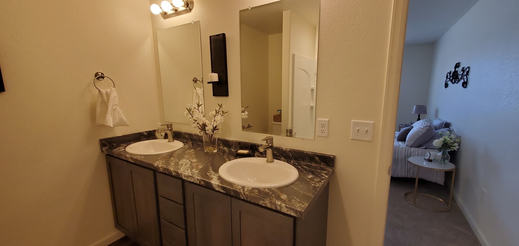 Master bath - 4355 24th Street Rd