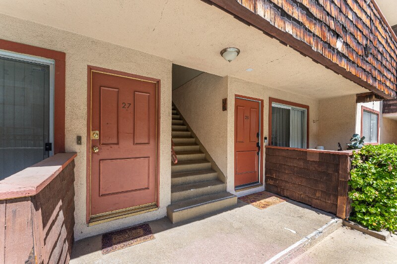 Building Photo - 5414 Newcastle Ave