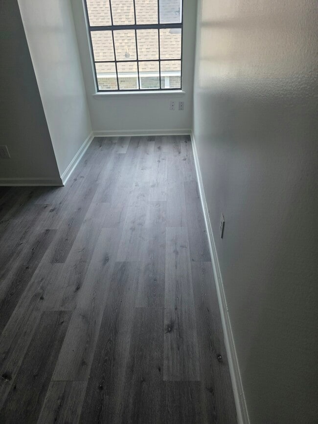 Building Photo - 2022 Michel Delving Rd