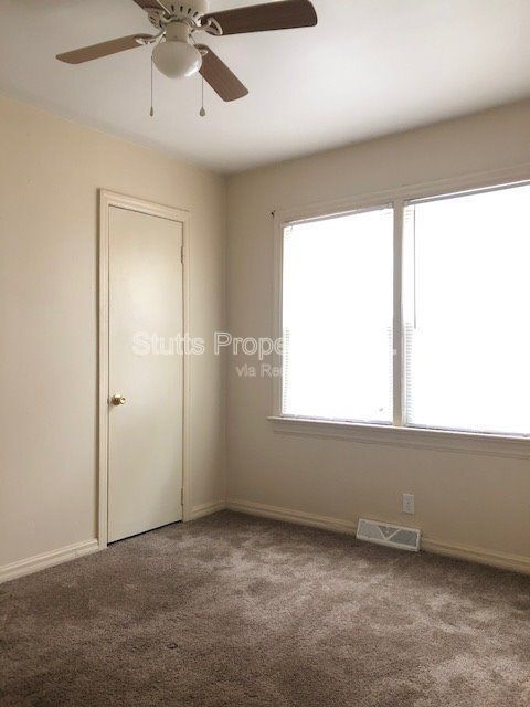 Building Photo - 1938 Shade Ave