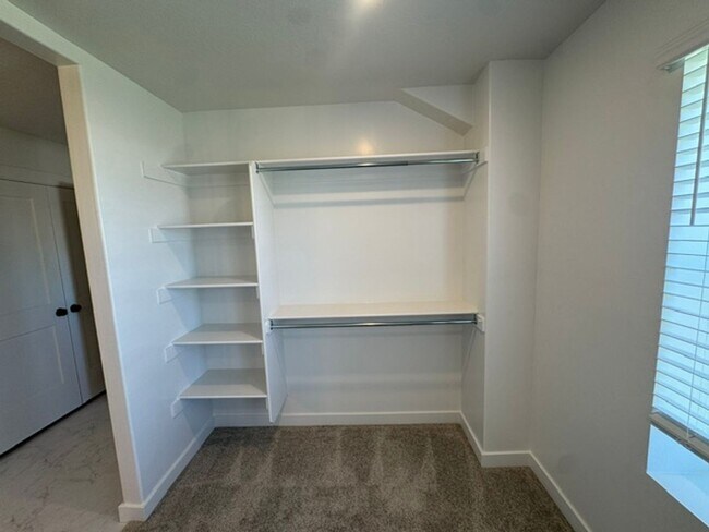 Building Photo - 2808 W 2720 N