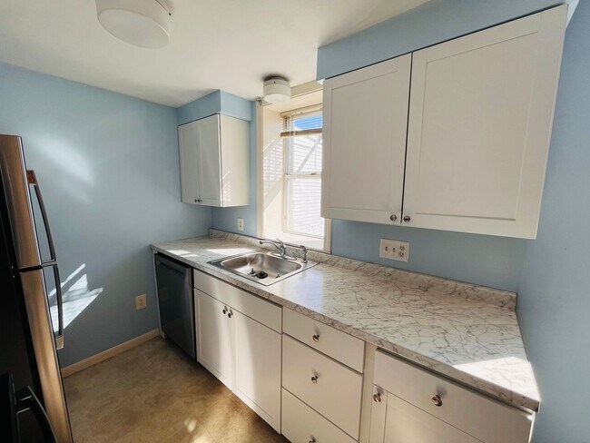 Building Photo - 132-136 State Street