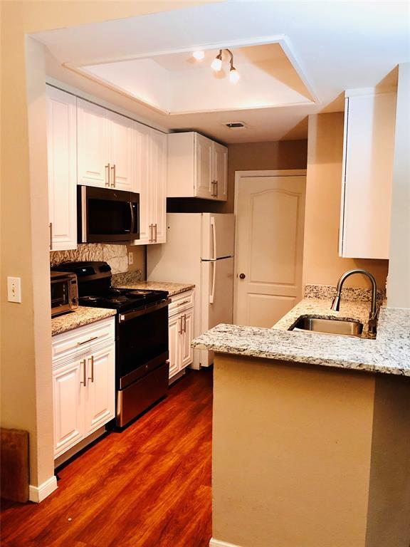 Building Photo - 6000 Shepherd Mountain Cove