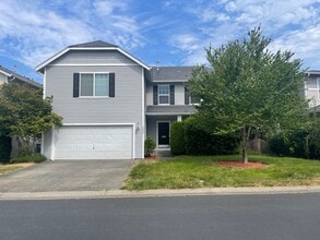 Building Photo - Beautiful Open Concept 4 Bedroom 2.5 Bath Home with Fenced Yard  in Gated Community