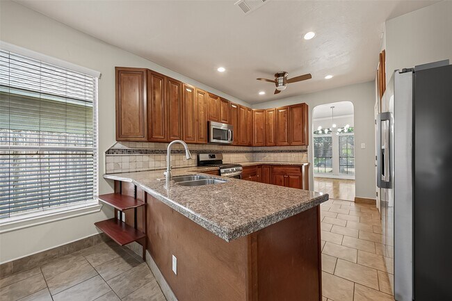 Building Photo - 1522 Brook Grove Dr