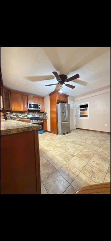 Building Photo - 19-21-21 Richardson St