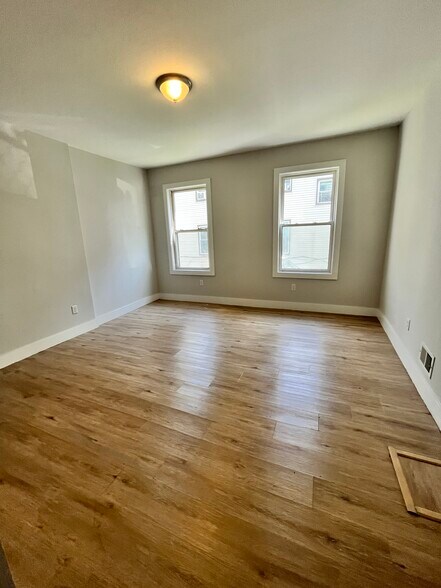 Building Photo - 126 Bidwell Ave