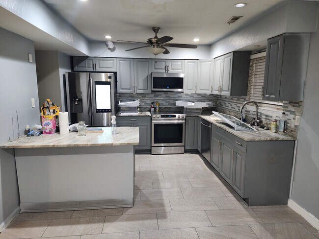 Kitchen - 3218 Dunnbury Ct