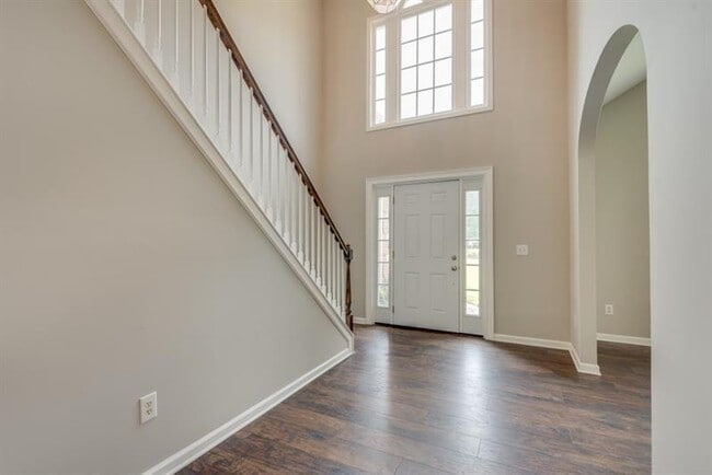 Building Photo - 6515 Fairgreen Dr