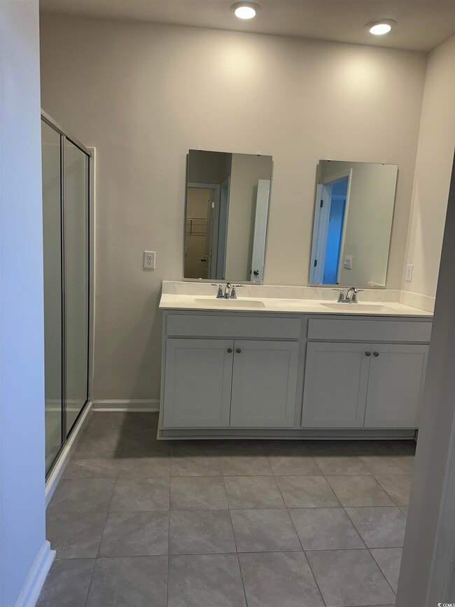 Building Photo - 3789 Bells Lk Cir