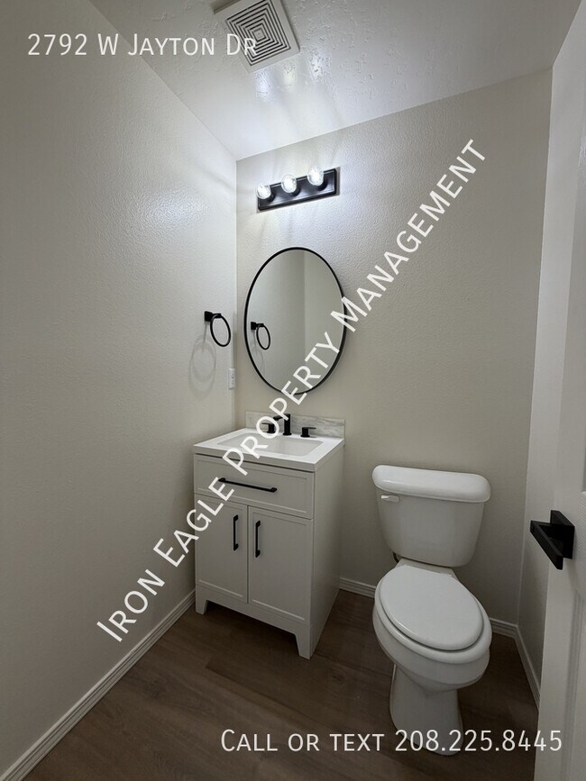 Building Photo - 2792 W Jayton Dr