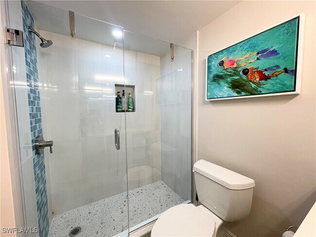 Building Photo - 12945 Vanderbilt Dr