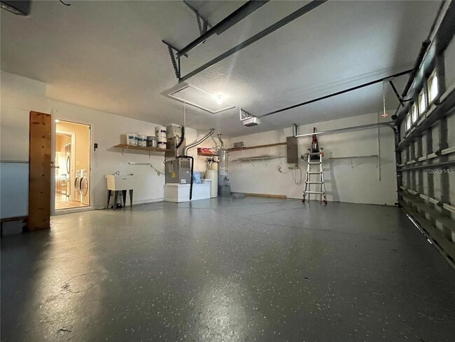 Building Photo - 10205 Quails Landing Ave