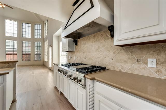 Building Photo - 701 Player Ave