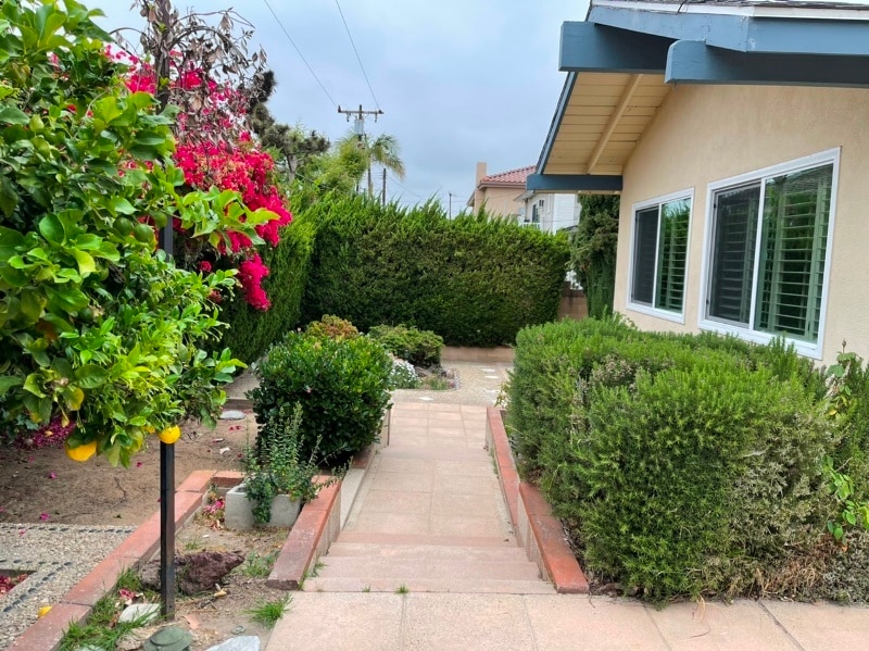 Building Photo - 22913 Juniper Ave