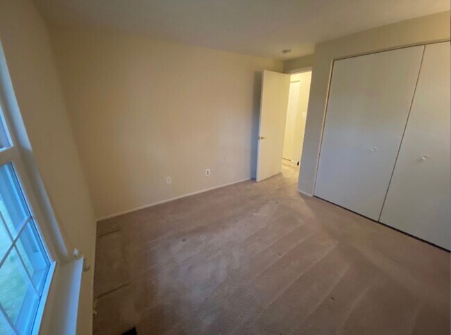 Building Photo - 7726 Acrocomia Dr