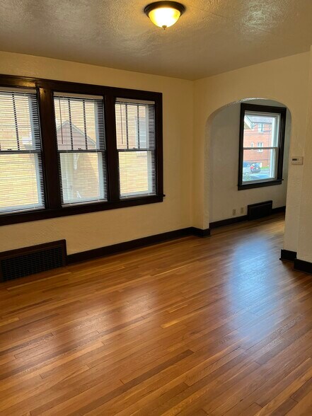 Building Photo - 436 Shady Ave