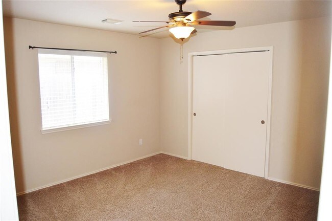 Building Photo - 23035 S Waterlily Dr
