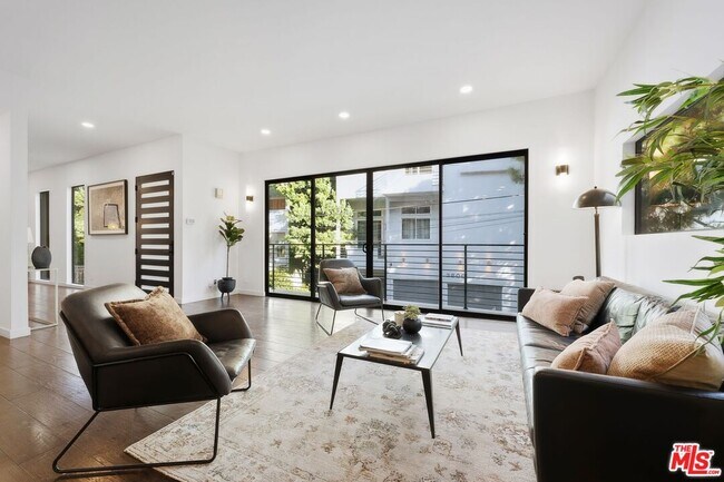 Building Photo - 3601 Dixie Canyon Ave