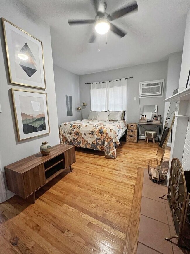 Interior Photo - 114 Walnut Avenue