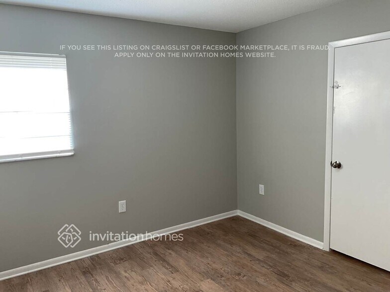 Building Photo - 603 67th Ave Terrace W